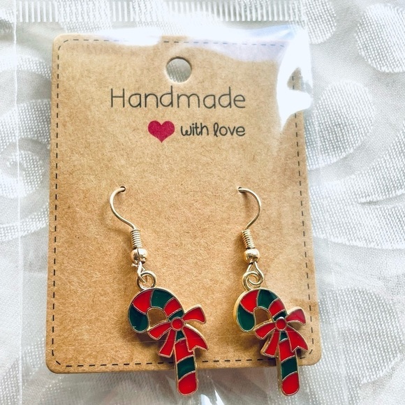 NWT Lot of 2 Festive Drop Earrings – Perfect for Holiday Christmas Celebrations - Picture 3 of 14